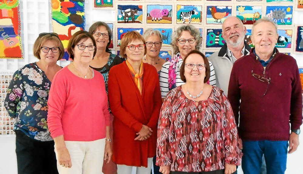 « Lire et faire lire ». École recherche bénévoles